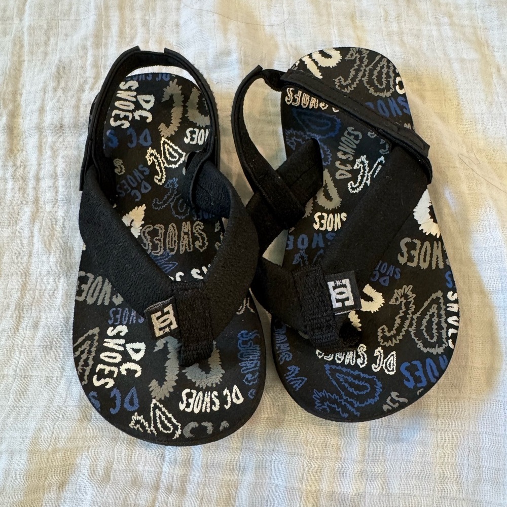 DC Toddler / Baby Black and Blue Patterned Sandals